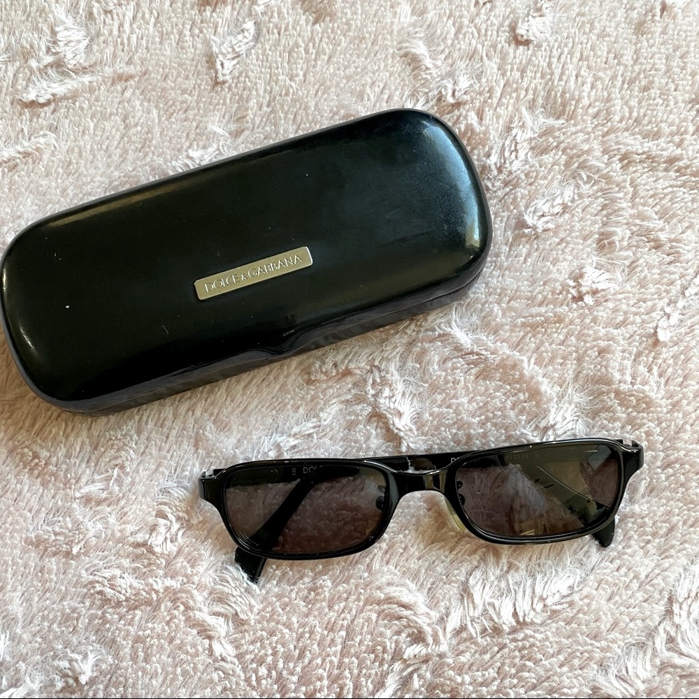 Make me an offer on this D&G sunglasses in great condition!